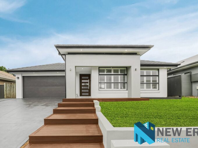 112 Skaife Street, ORAN PARK  NSW  2570